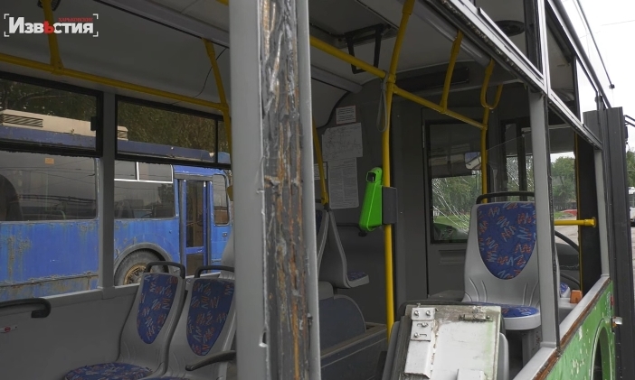 В Харькове обстрелами уничтожен транспорт, его ремонтируют (видео)