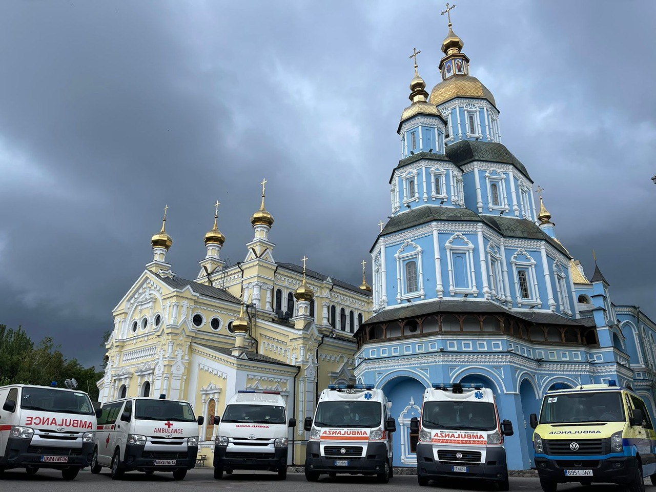 Харьков получил новые машины "скорой"