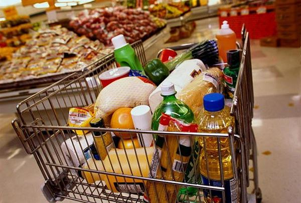 Які магазини та аптеки працюють у Харкові: список