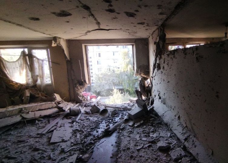 Обстріл Чугуєва призвів до пожеж: фото наслідків