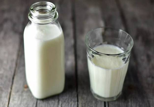 У Харкові здорожчає молочка: місцеві заводи – знищені чи в окупації
