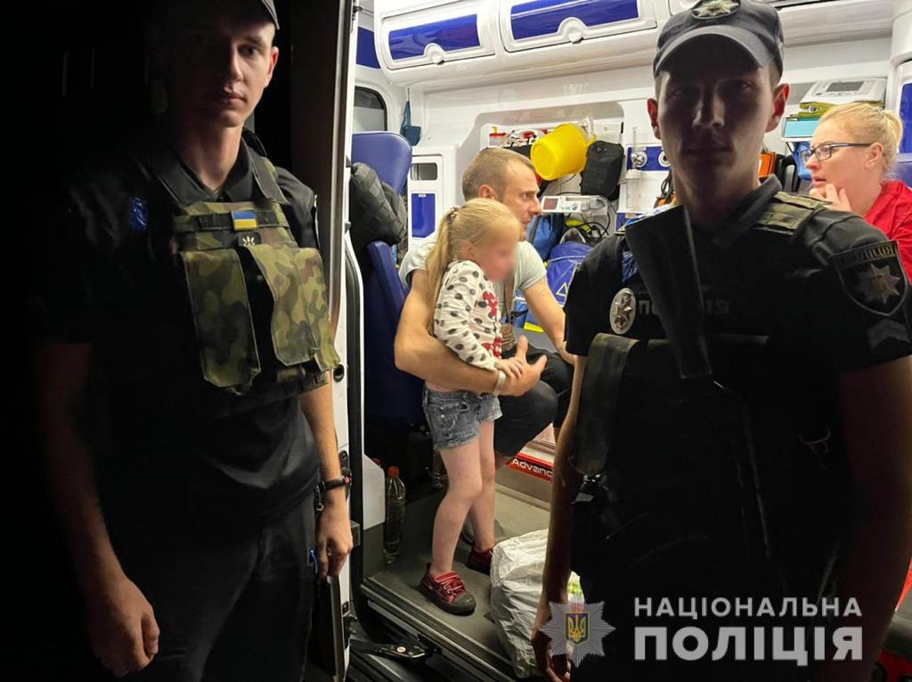 В Харькове маленькая девочка пять часов бродила по улицам