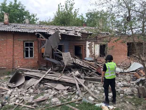 З'явилися нові фото нічних прильотів у Харкові та області