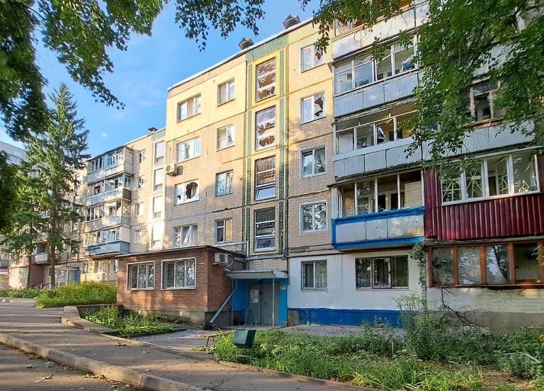 Вчера РФ три раза обстреляла самый крупный жилой район Харькова (фото)