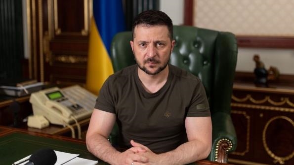 Зеленский обещает отомстить за ракетный удар по общежитию в Харькове