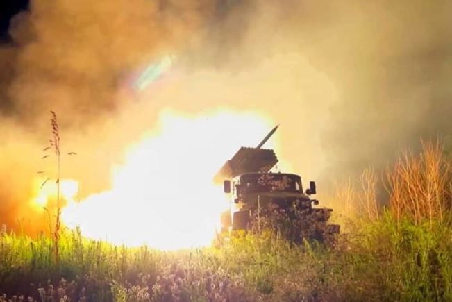 РФ продовжує постійні обстріли передмістя Харкова