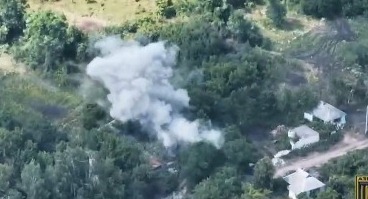В Харьковской области уничтожен склад с боеприпасами и десятки российских солдат: видео