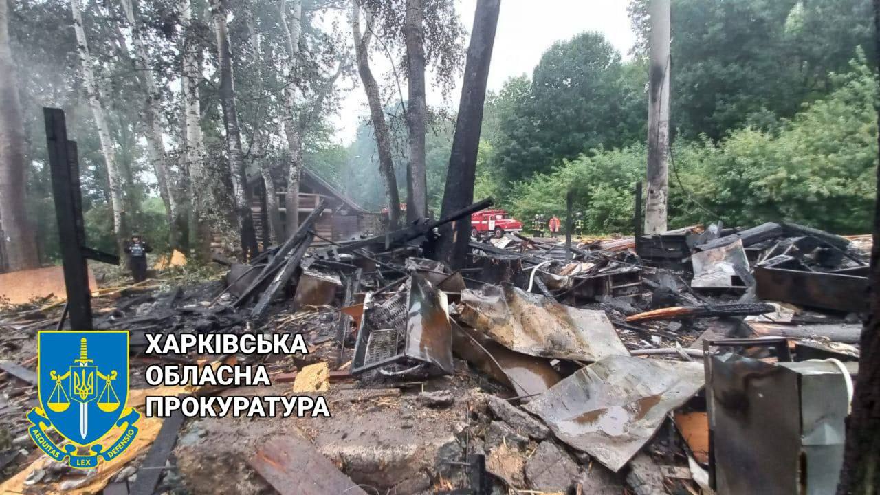 Ресторан знищено повністю: показали наслідки ракетного удару по Київському району