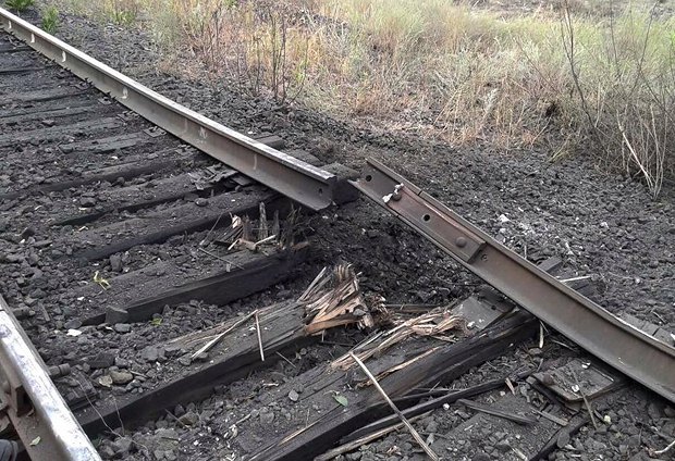 Залізниця на звільнений Ізюм виведена з ладу