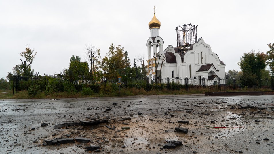 Старый Салтов разрушен до основания, там осталось 2% жителей: фото