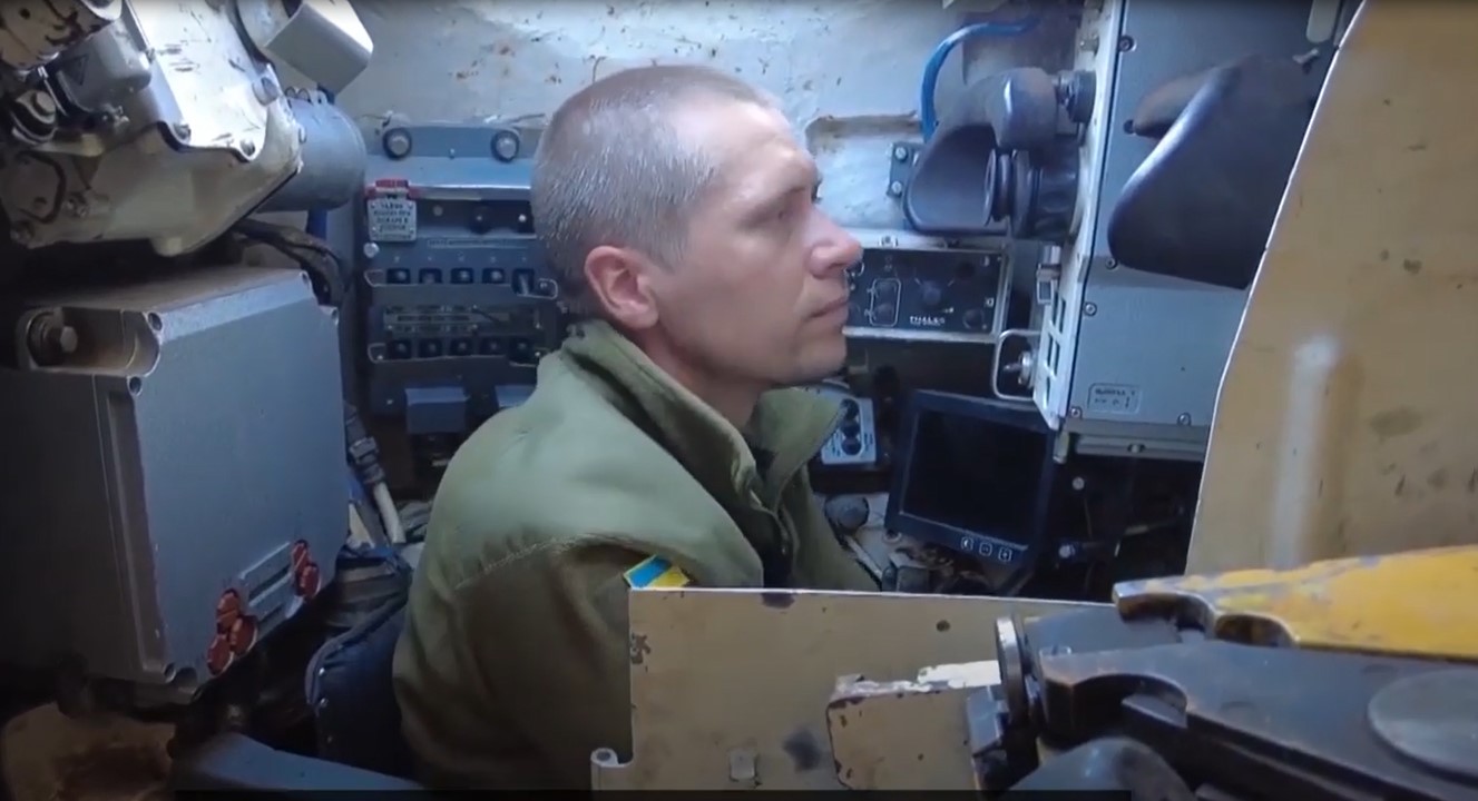 Российский танкист сдался в плен в Харьковской области. Теперь он чинит технику для ВСУ