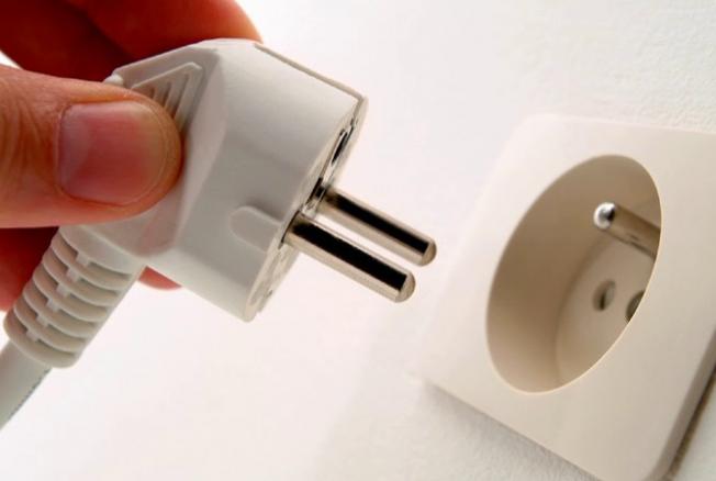 Як підготуватися до відключення світла, води, газу та зв'язку