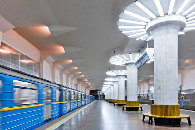 Харківське метро відновило роботу