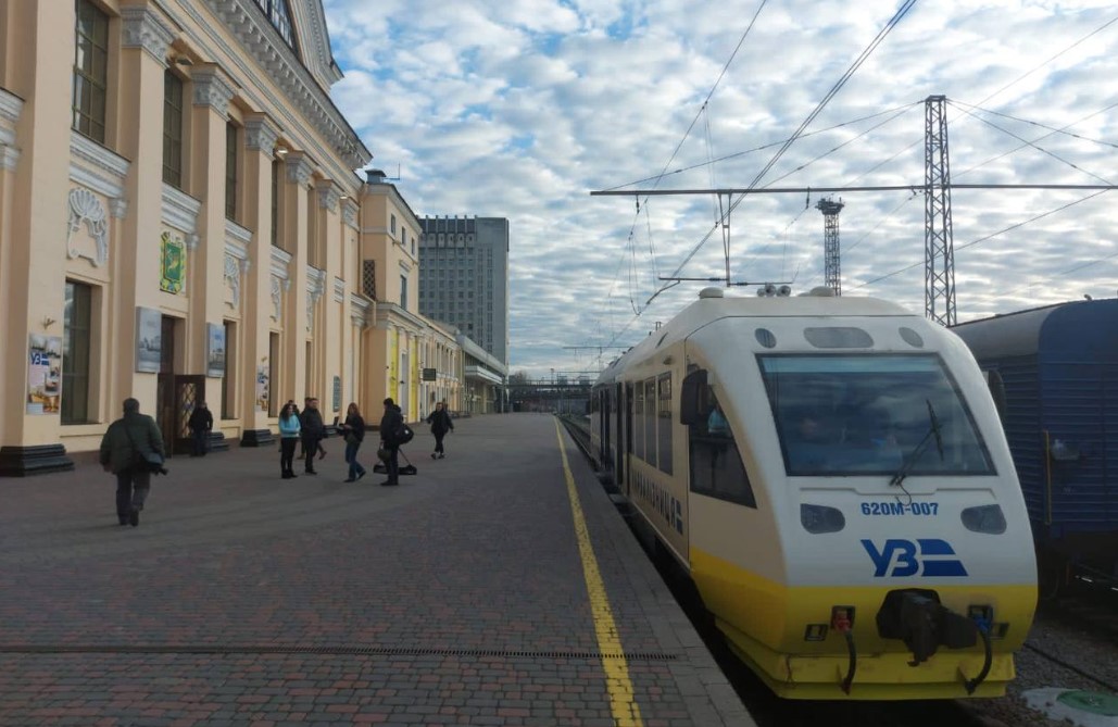 В Купянск будет ходить рельсовый автобус: фото