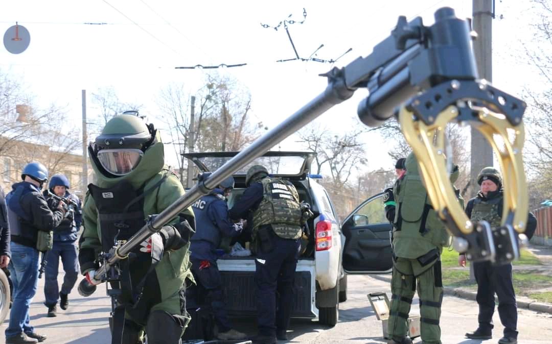 У Харківській області не вистачає саперів й рятувальників