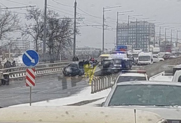 У Харкові - багато ДТП через негоду (фото)