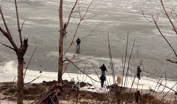 В Харьковской области гуманитарку приходится доставлять по льду водохранилища