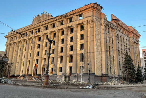 В Харькове законсервировали здание обладминистрации, разрушенное ракетным ударом