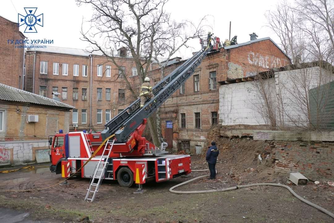 В Харькове горело историческое здание (фото)