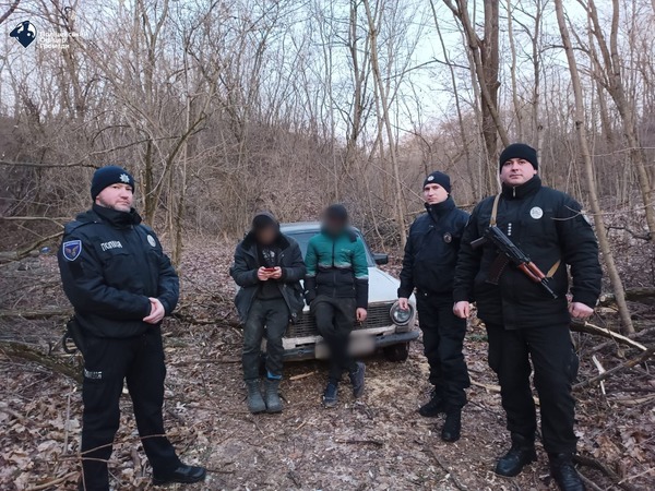 В Харьковской области поймали "черных лесорубов" (фото)