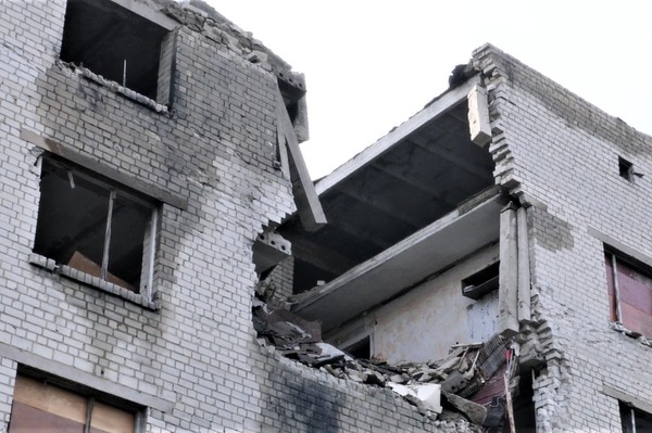 У Харкові ремонтують гуртожитки вишів, зруйновані російськими обстрілами (фото)