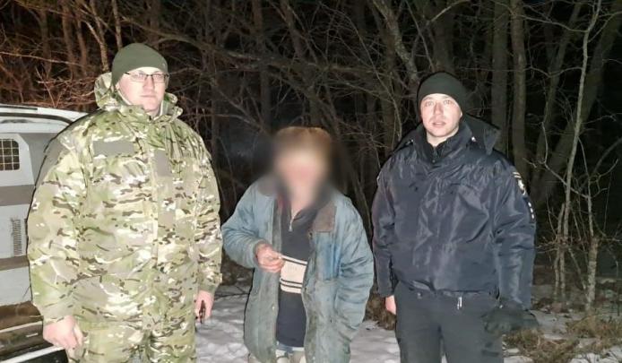 Втратив надію повернутися додому. Під Харковом у лісі заблукав чоловік