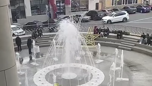 В центре Харькова заработал фонтан
