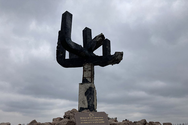 Як виглядає Дробицький яр після обстрілу: фото, відео