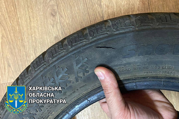 Харків'янина, який порізав колеса на десятках машин, судитимуть (фото)