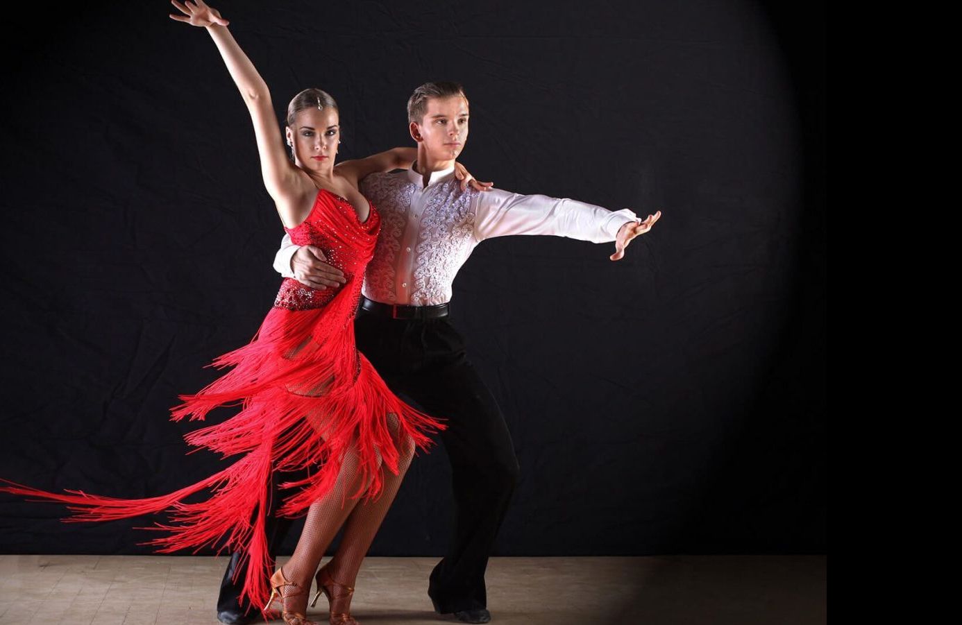 Харьковчан приглашают на урок бальных танцев