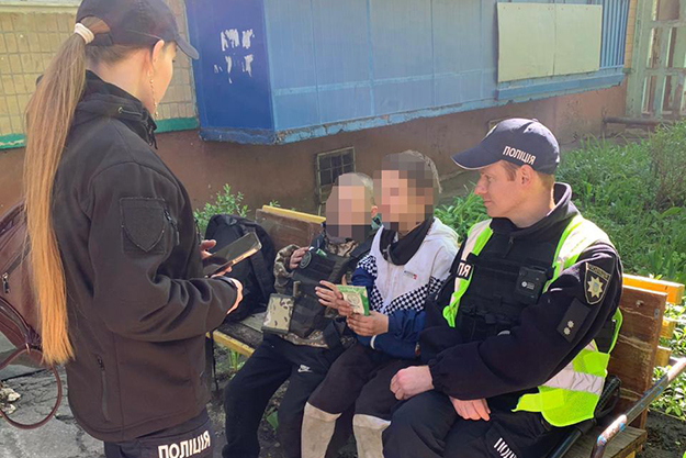 В Харькове дети нашли на улице патроны и попытались их разобрать