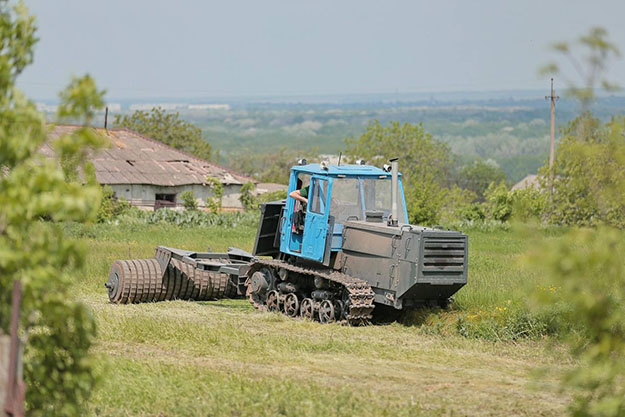 В Харьковской области создали машину для разминирования (фото)