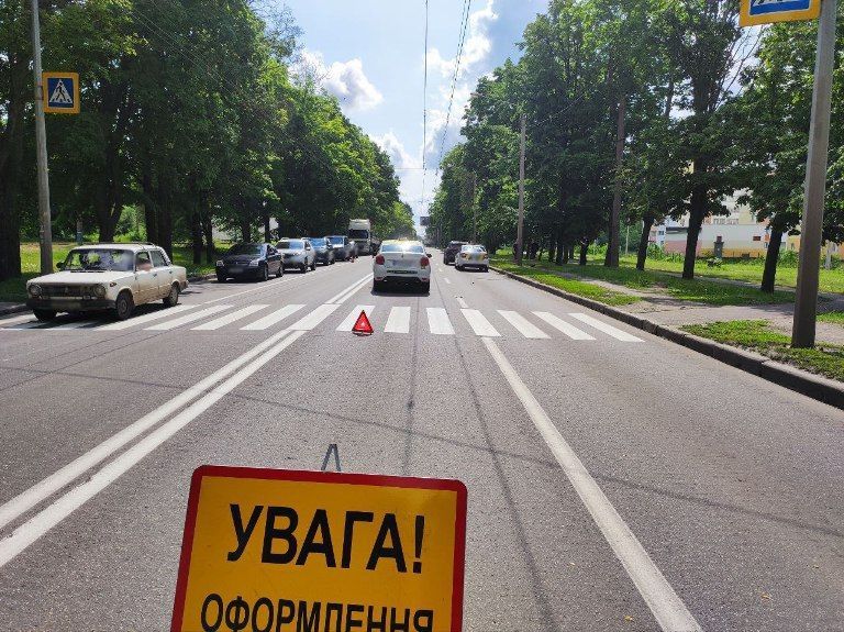 В Харькове на пешеходном переходе сбита женщина