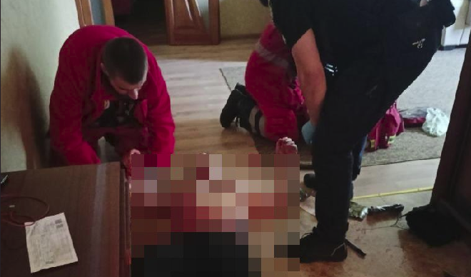 Харків'янин убив матір і мало не зарізав батька
