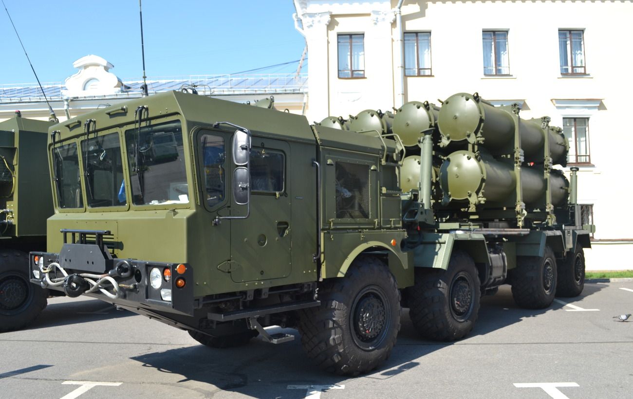 РФ стягивает ракетные войска к границам с Украиной