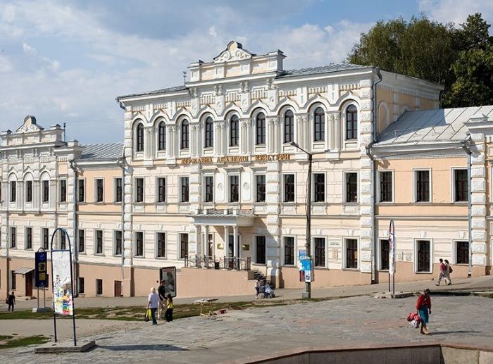 Харківський виш шукає деканів і завкафедрами: список вакансій