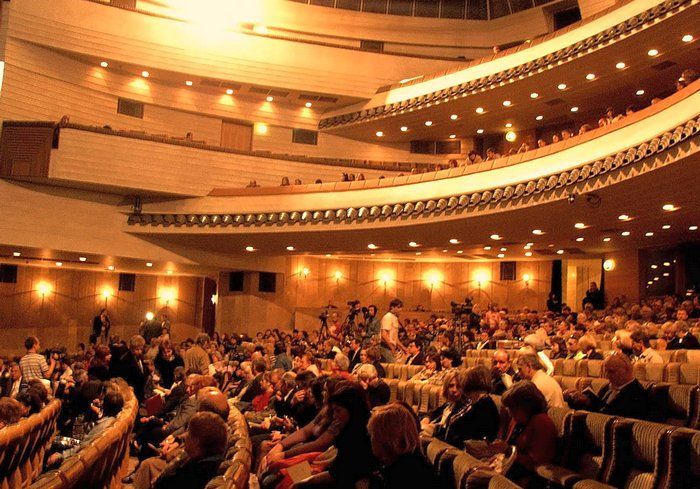 У Харкові та області дозволили проводити концерти, вистави та інші заходи