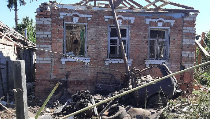 У Харківській області - масований танковий обстріл (фото)