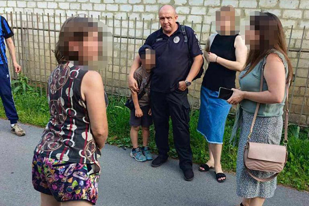 У Харківській області в матері-алкоголічки забрали дитину