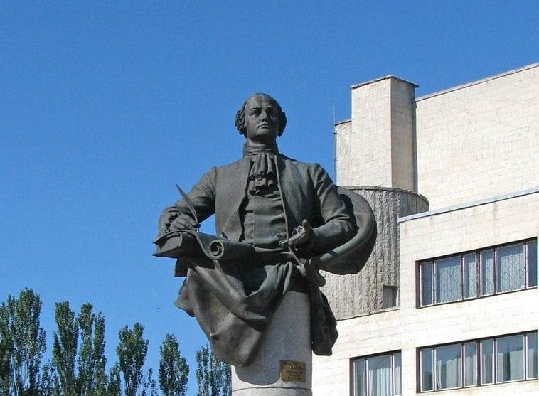 В Харькове хотят снести памятник российскому ученому