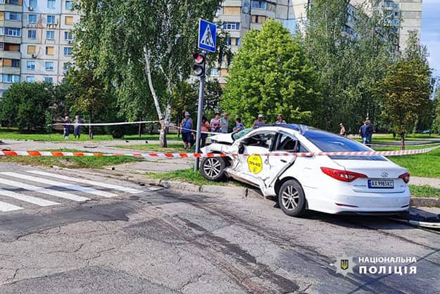 В Харькове - смертельное ДТП: погиб таксист (фото)