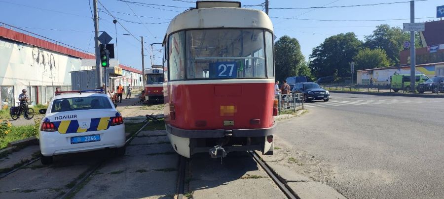 Трамвай на смерть збив людину у Харкові (фото)