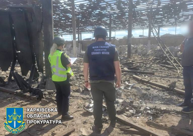 РФ вдруге за добу вдарила ракетою по Чкаловській громаді (фото)