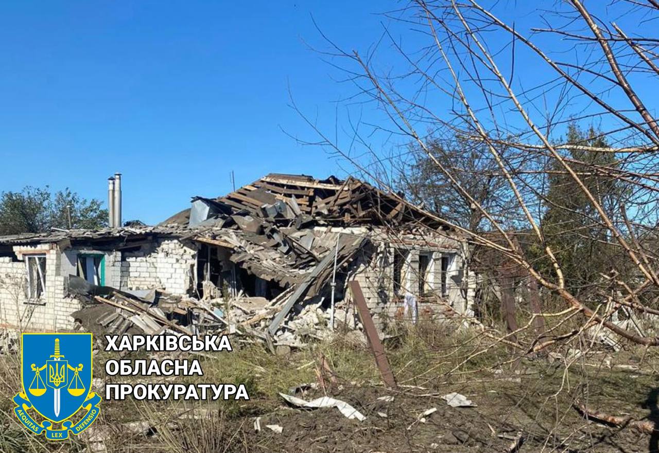 Россияне ударили дроном по дому в Харьковской области