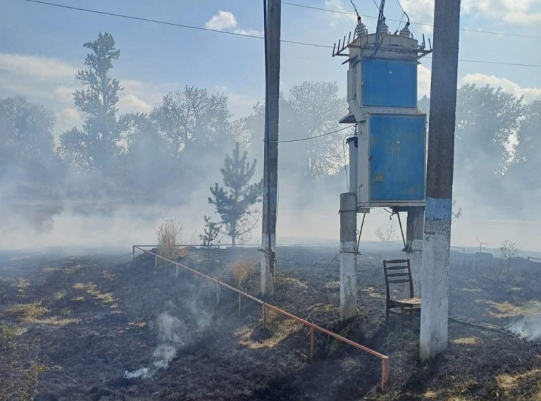 РФ массированно обстреляла Казачью Лопань: под удар попали спасатели