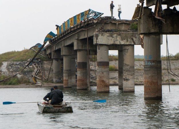 Відбудовувати міст у Старому Салтові зараз небезпечно і недоцільно - Держагентство відновлення