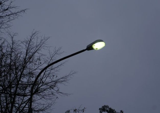 Еще одна громада Харьковской области включает уличные фонари