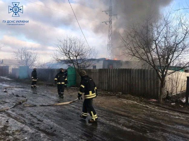 РФ знову била по Козачій Лопані, у селищі - сильні пожежі (фото)