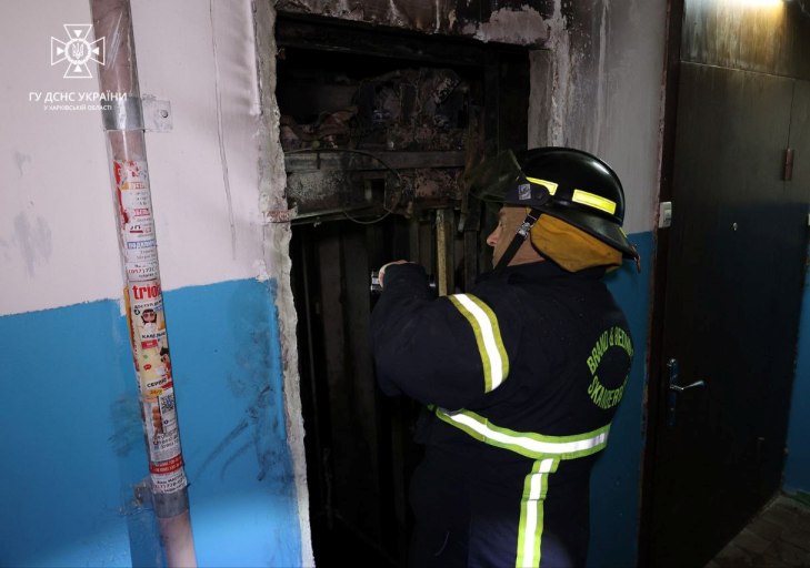 В Харькове человек заживо сгорел в лифте (фото)