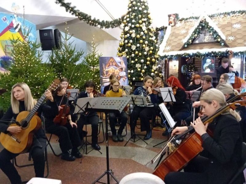 В харьковском метро проходят концерты: когда и на каких станциях (фото)